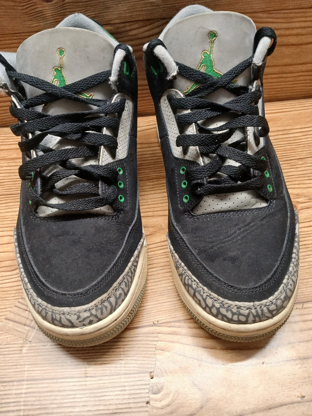 Air Jordan 3 Retro Athletic Sneakers in Black and Green Accent